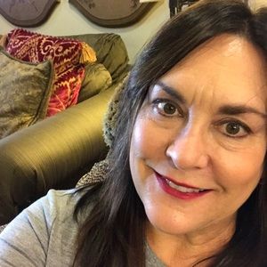 Meet your Posher, Beth